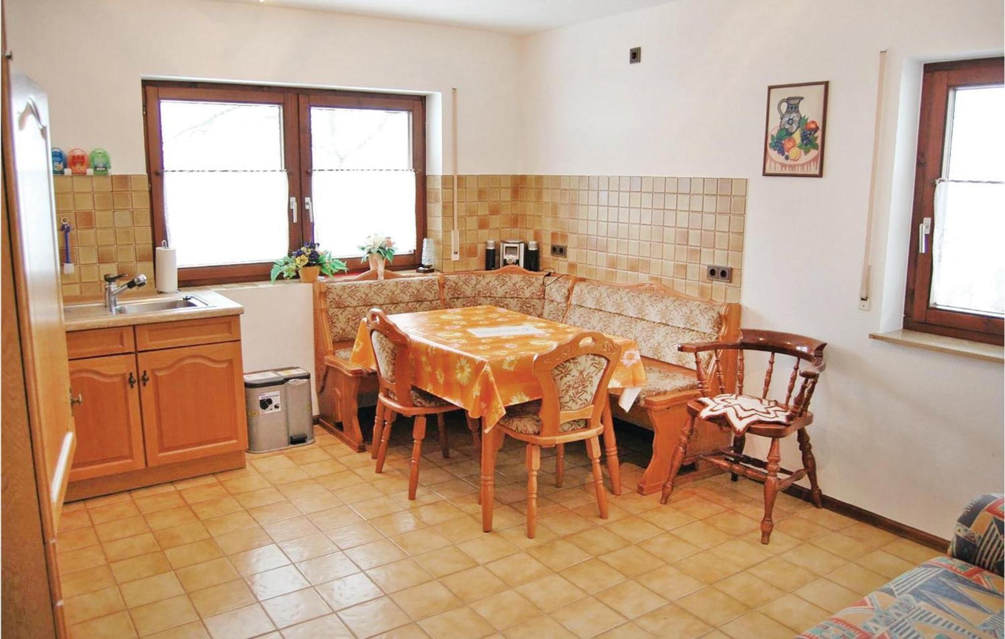 2 Bedroom Awesome Apartment In Welschensteinach 외부 사진