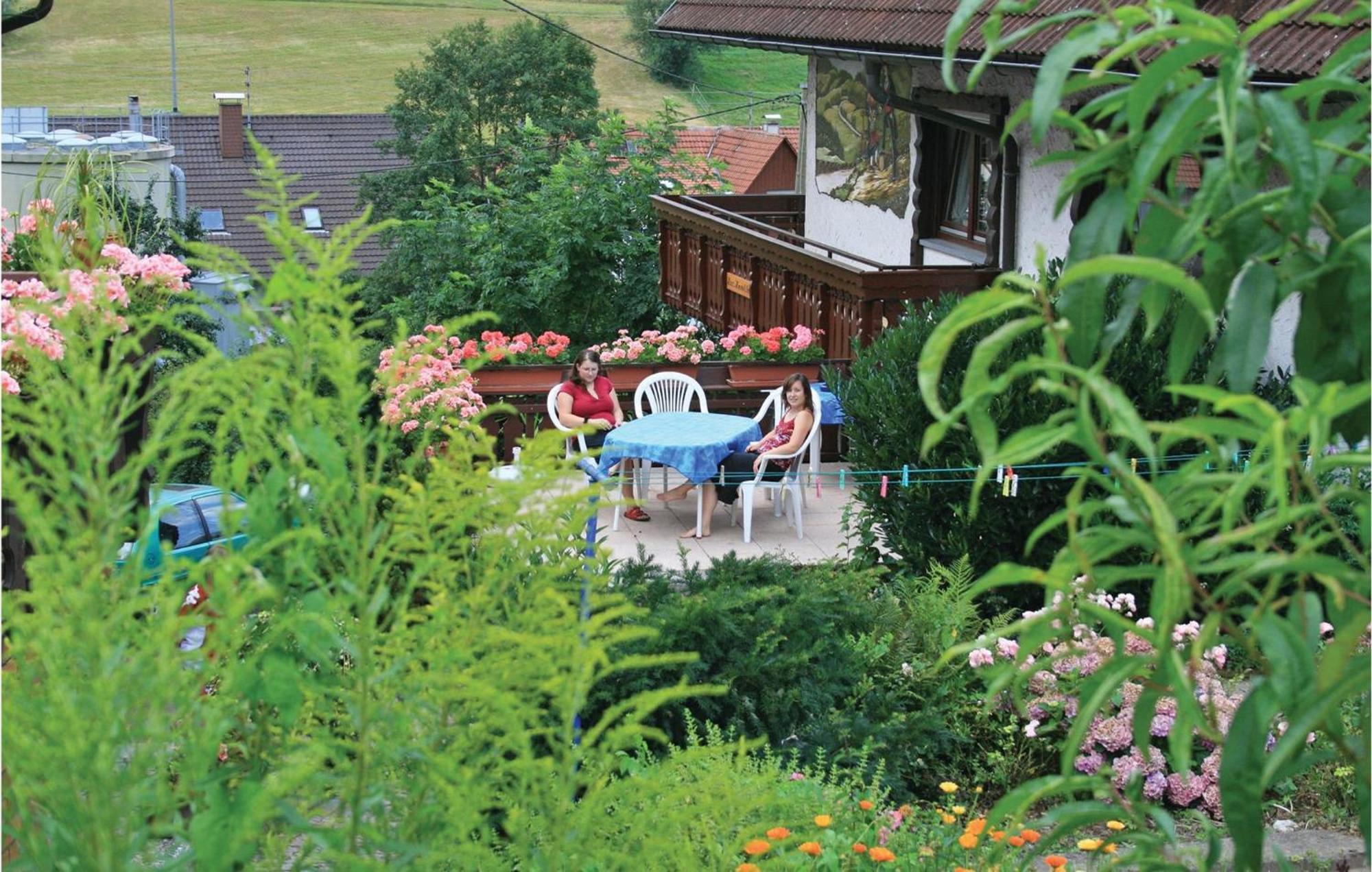 2 Bedroom Awesome Apartment In Welschensteinach 외부 사진